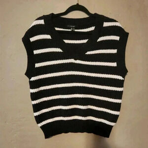 Forever 21 oversized knit vest white black stripes size XS